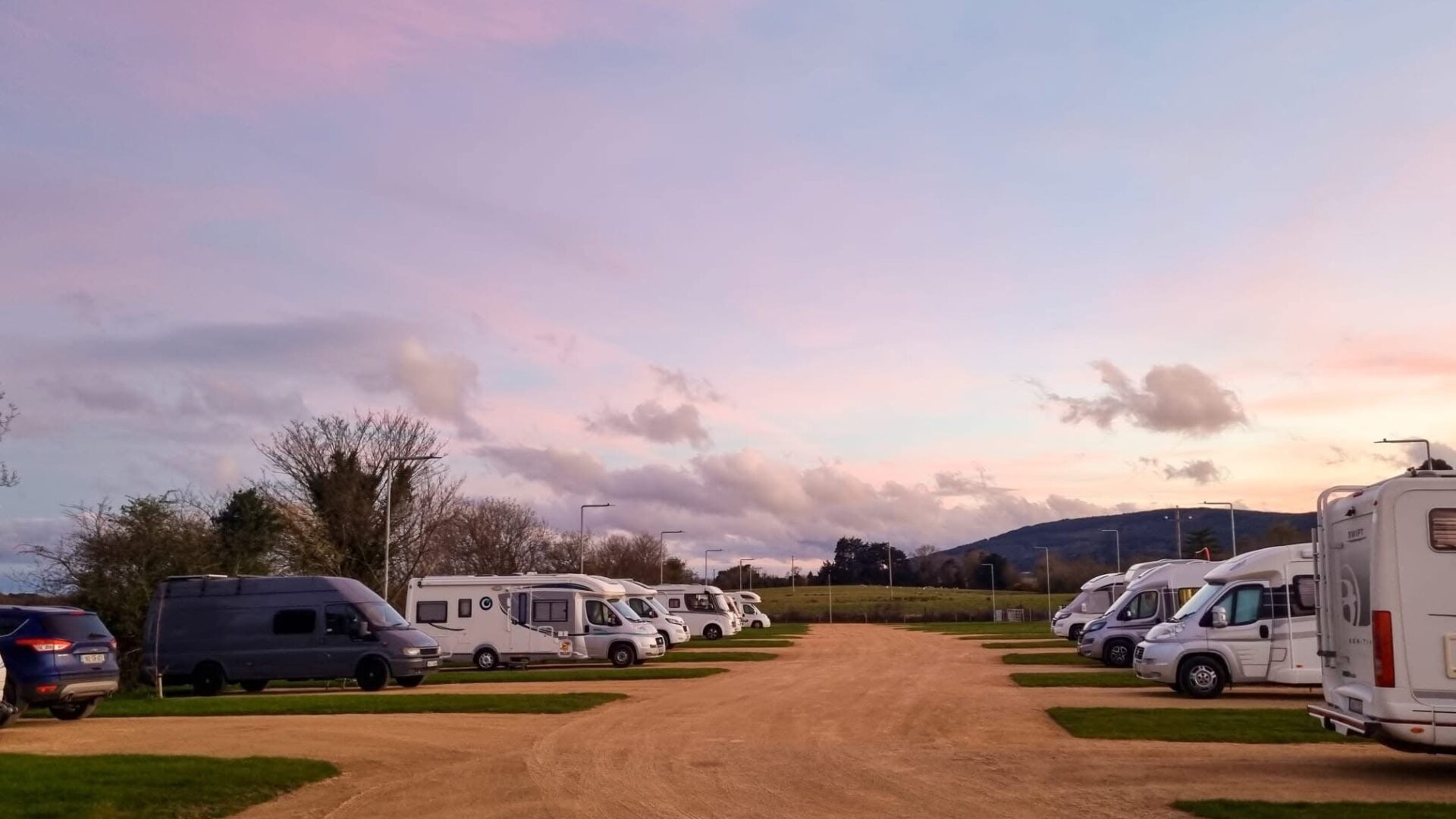 jack-whites-campervan-park-1920x1080